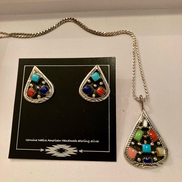 Navajo Necklace/Earrings Set - Picture 11 of 14